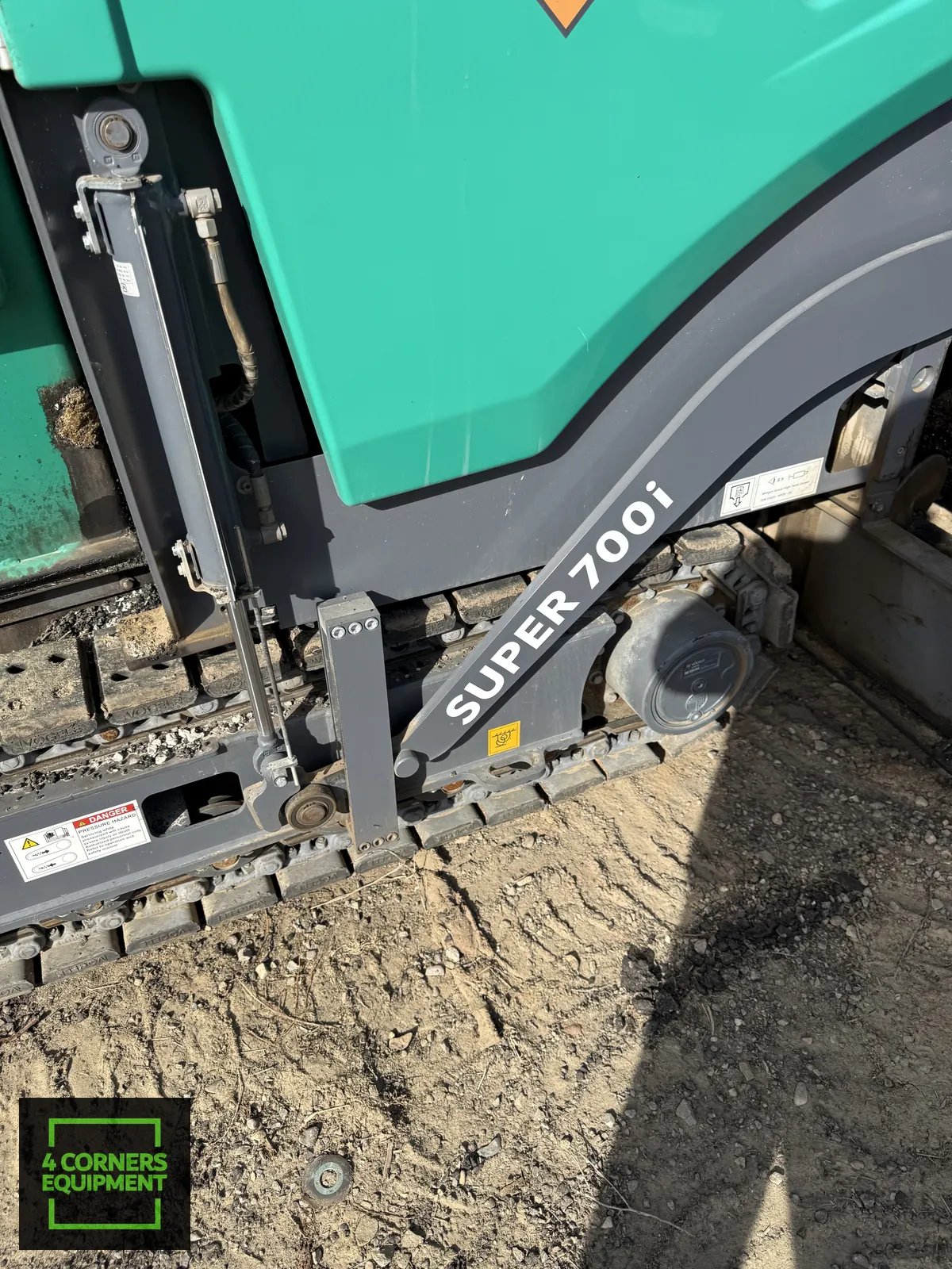 2023 Vogele Super 700I - Image 11