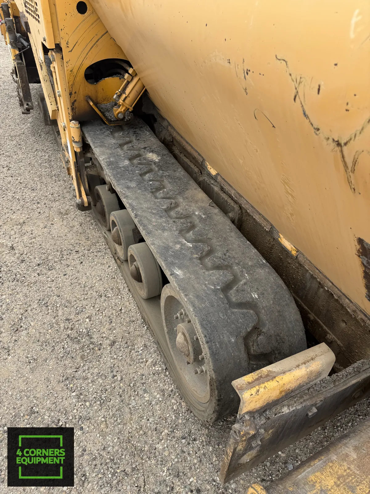 2003 Blaw-Knox PF-4410 paver - Image 4