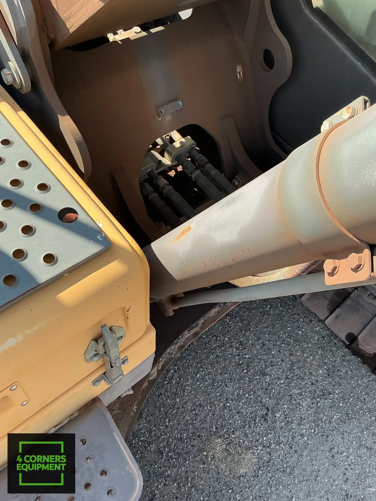 2010 Volvo EC210CL - Image 8