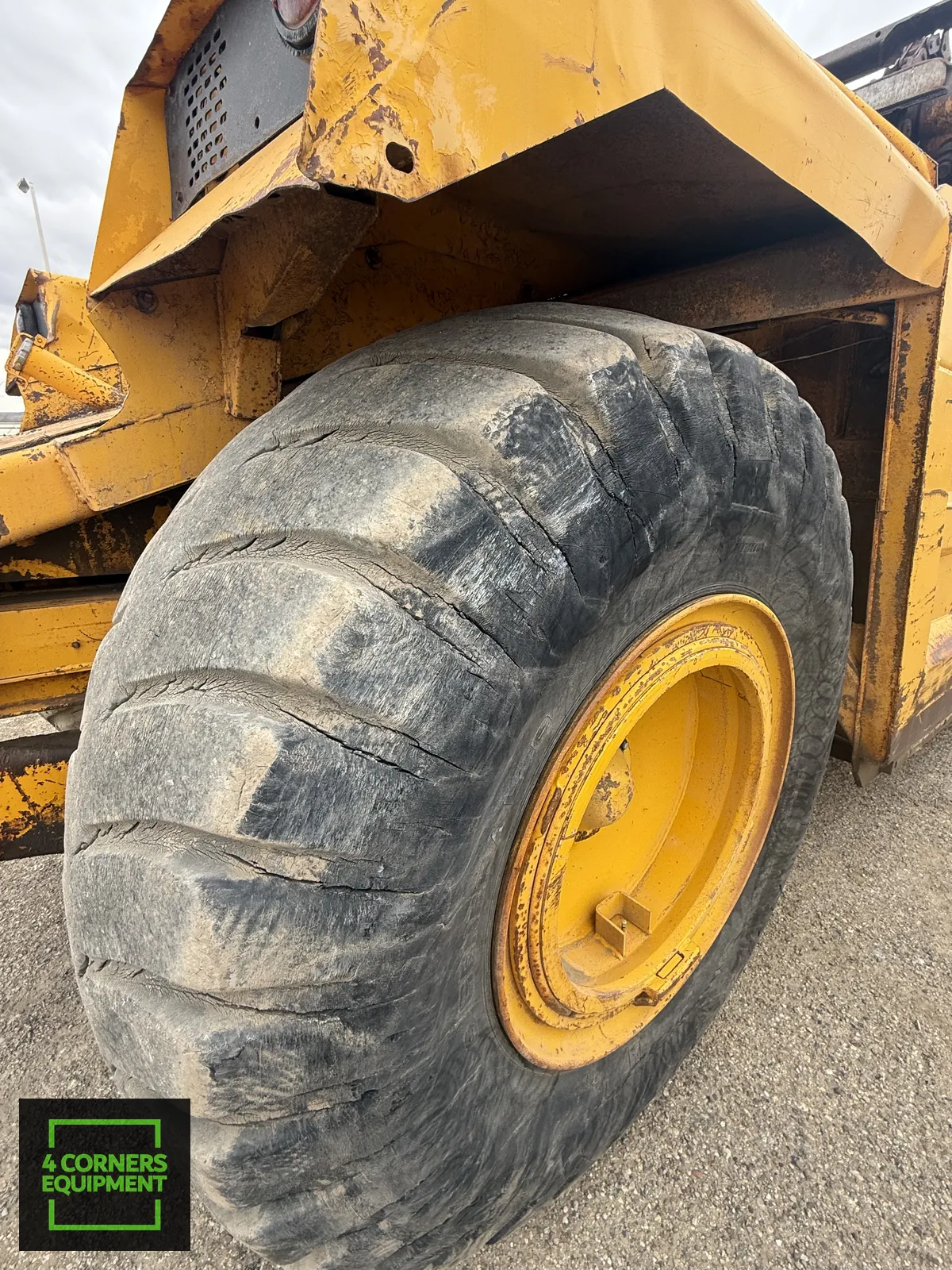 1987 Deere 862 Scraper - Image 8