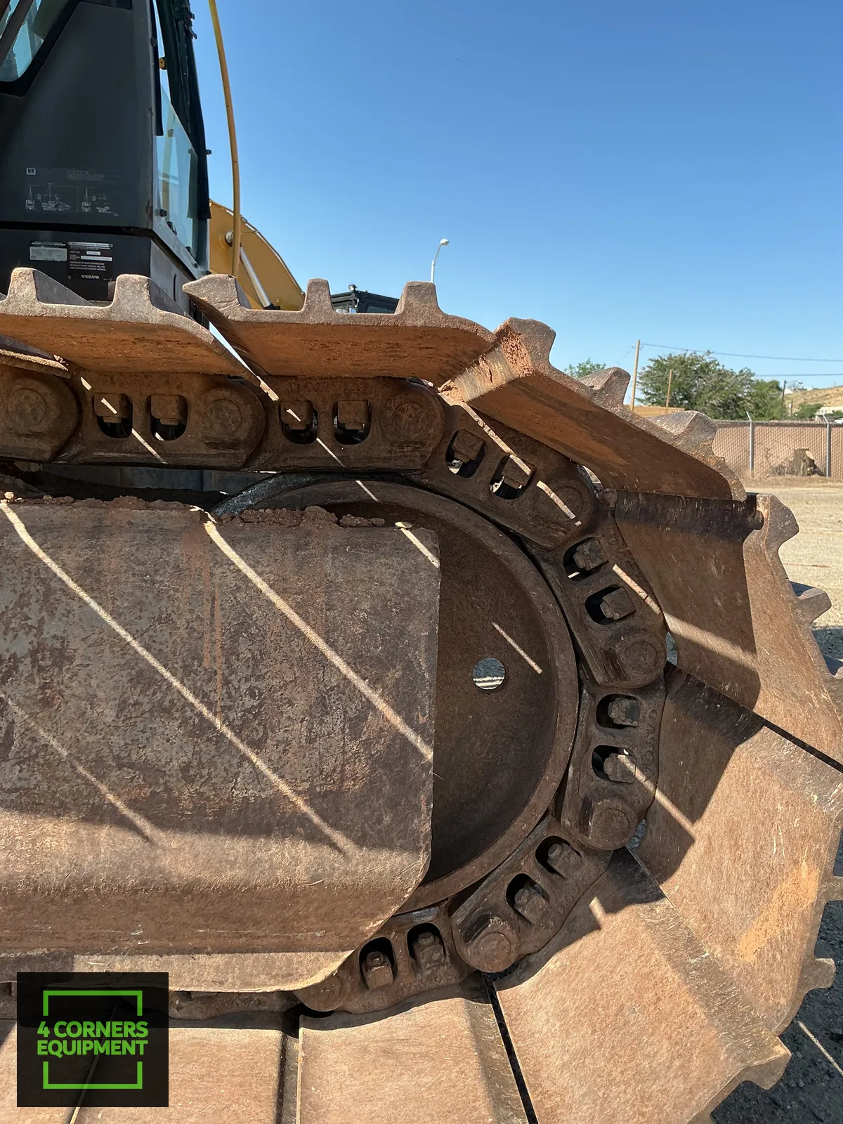 2010 Volvo EC210CL - Image 17