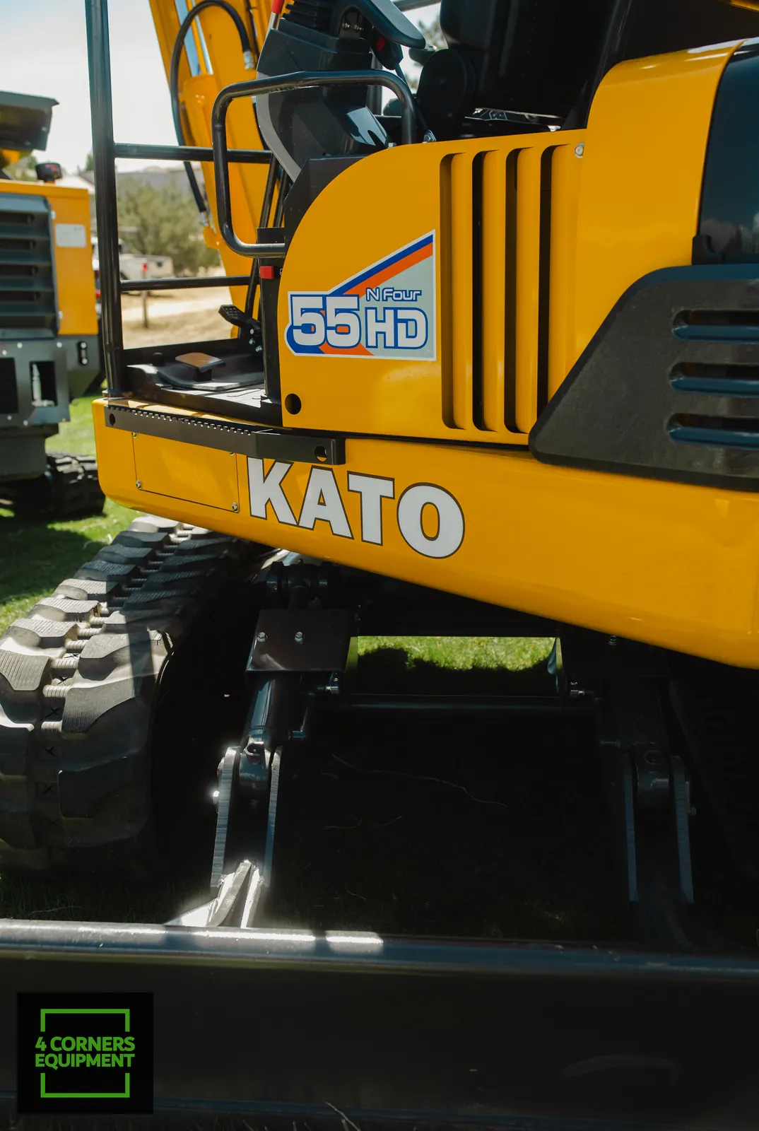 Kato HD55N4 Excavator - Image 5