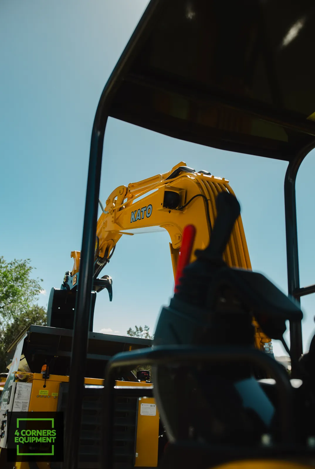 Kato HD55N4 Excavator - Image 6