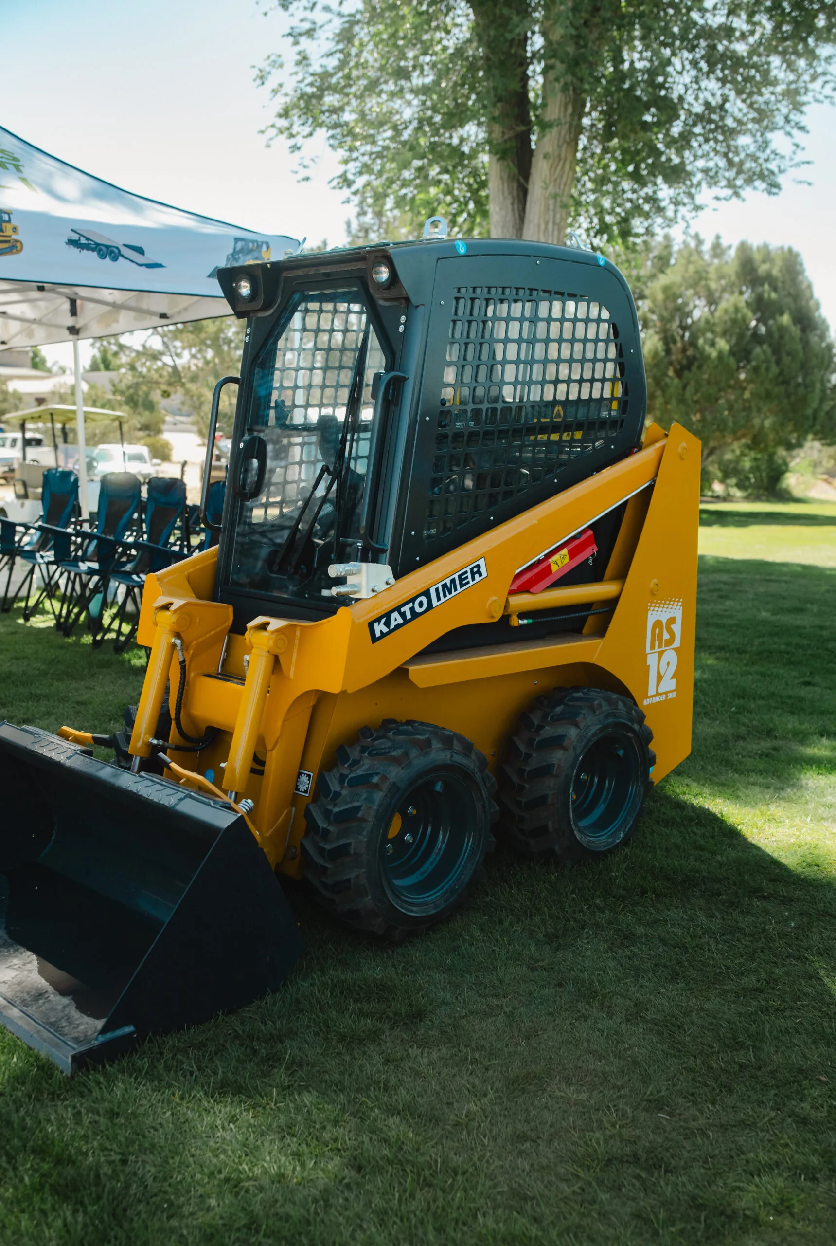Kato AS12 Skid Steer Open Cab - Eli-Photos-12
